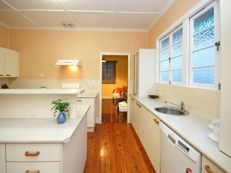 96 Banks Street, Alderley QLD 4051