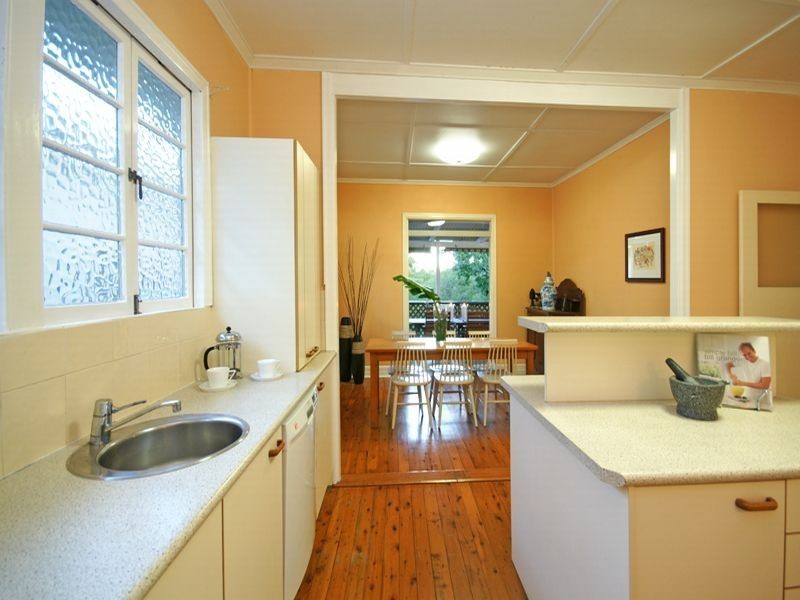 96 Banks Street, Alderley QLD 4051