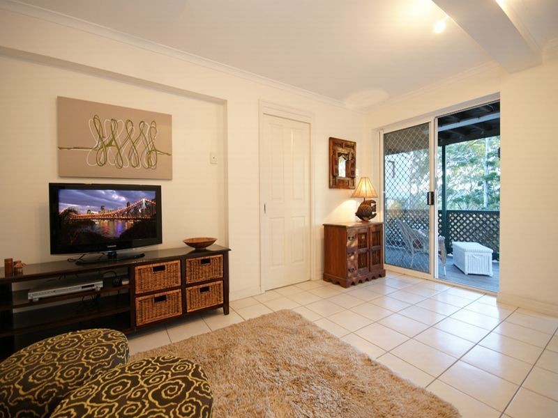 96 Banks Street, Alderley QLD 4051