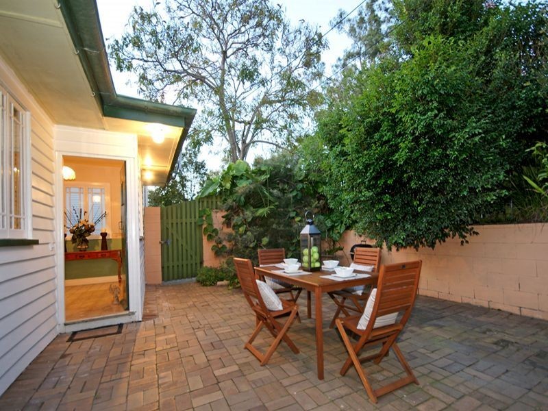 96 Banks Street, Alderley QLD 4051