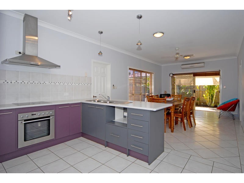 22 Neptune Street, Springfield Lakes QLD 4300