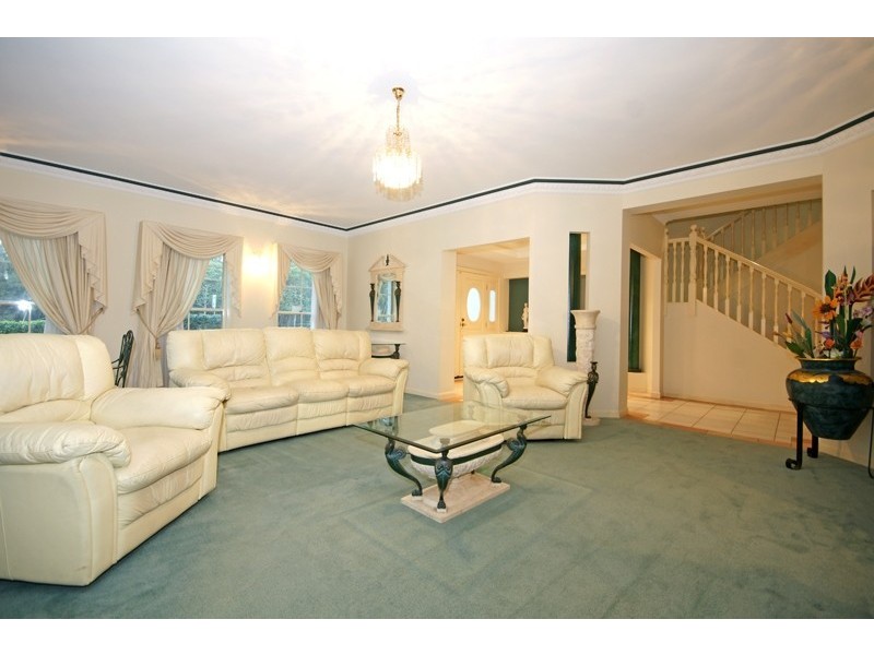 2 Minnelli Place, Mcdowall QLD 4053