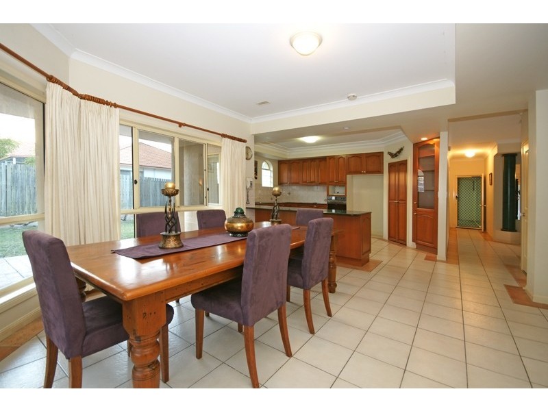 2 Minnelli Place, Mcdowall QLD 4053