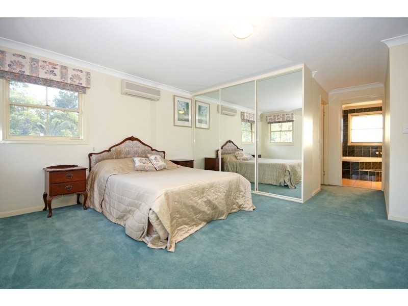 2 Minnelli Place, Mcdowall QLD 4053