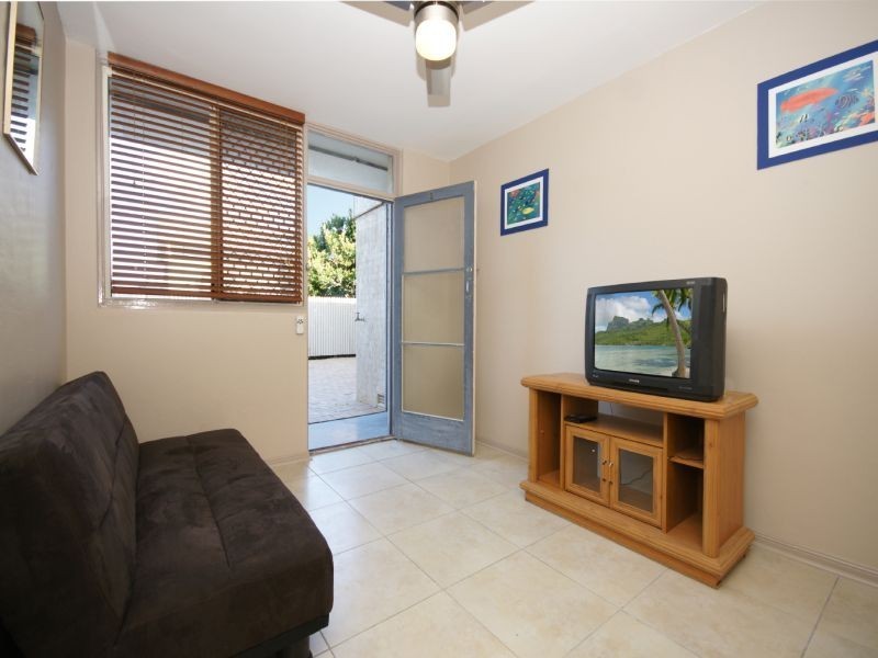 2/190 Waterworks Road, Ashgrove QLD 4060
