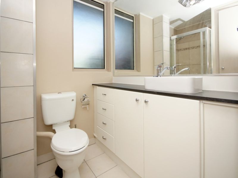 2/190 Waterworks Road, Ashgrove QLD 4060