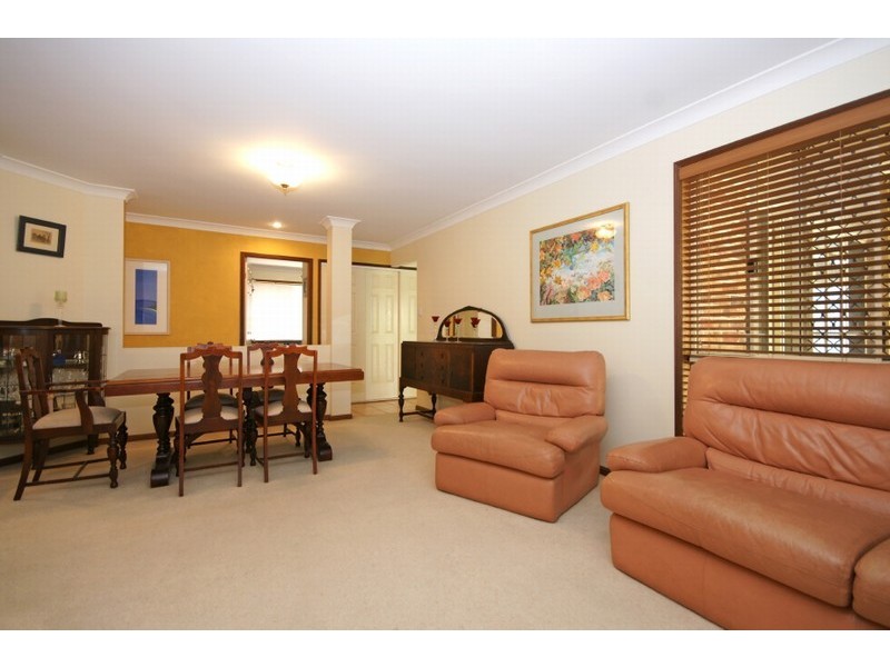 13 Seabrook Cres, Forest Lake QLD 4078