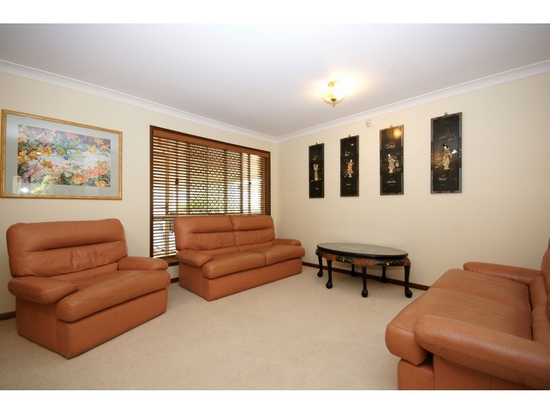 13 Seabrook Cres, Forest Lake QLD 4078