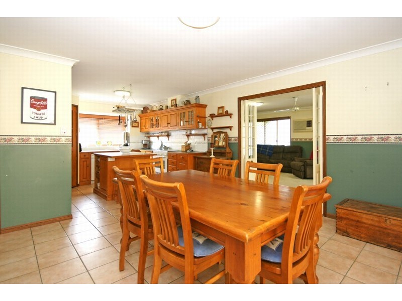 13 Seabrook Cres, Forest Lake QLD 4078