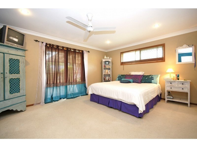 13 Seabrook Cres, Forest Lake QLD 4078