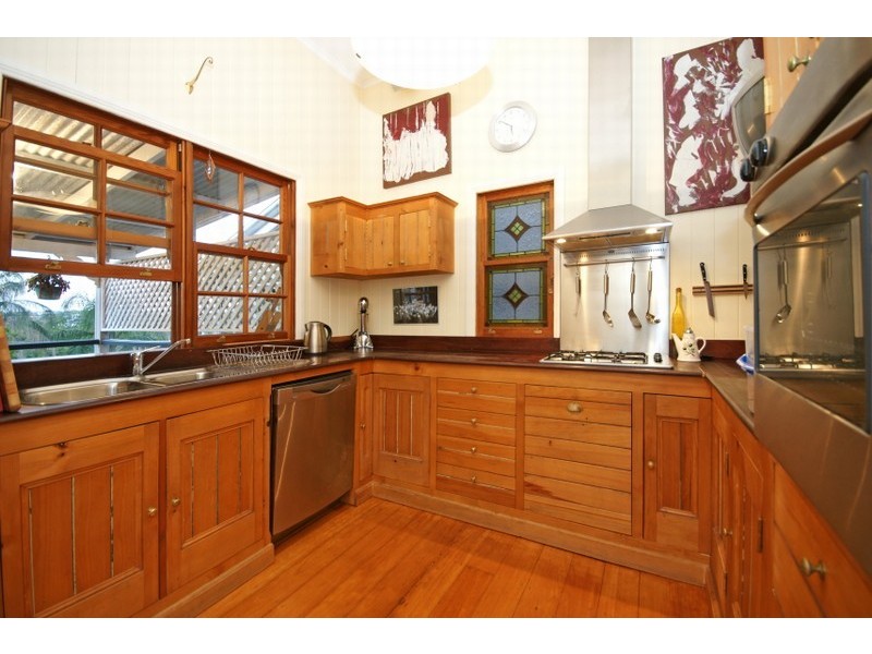 27 Garrick Terrace, Herston QLD 4006
