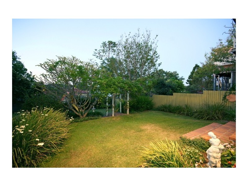 27 Garrick Terrace, Herston QLD 4006