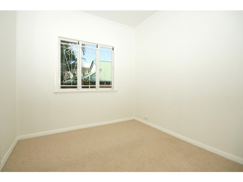 695 Oxley Road, Corinda QLD 4075