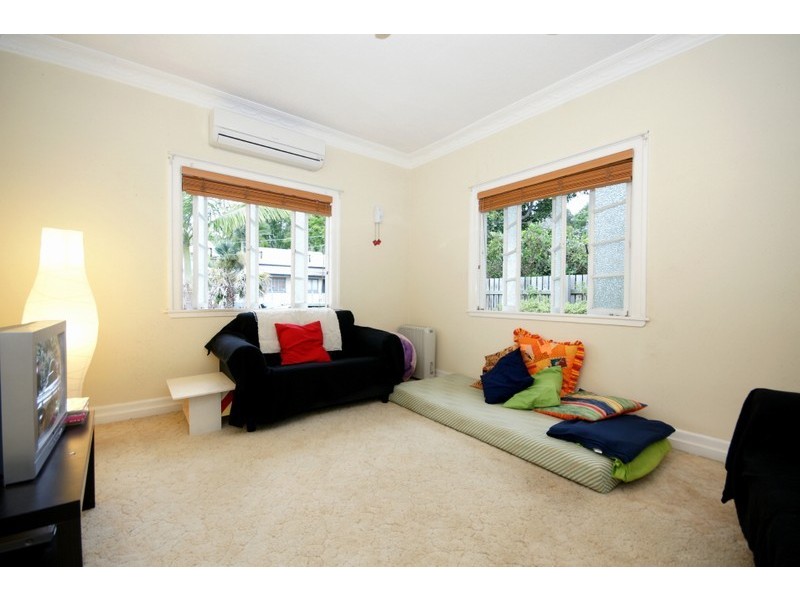 24 Cairns Street, Red Hill QLD 4059