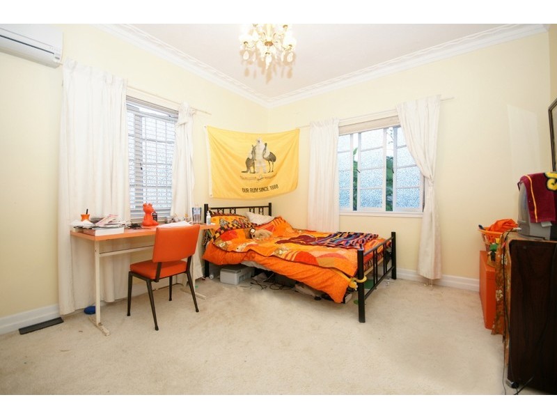 24 Cairns Street, Red Hill QLD 4059