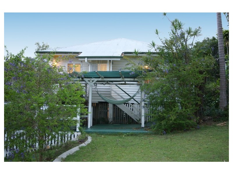 24 Cairns Street, Red Hill QLD 4059