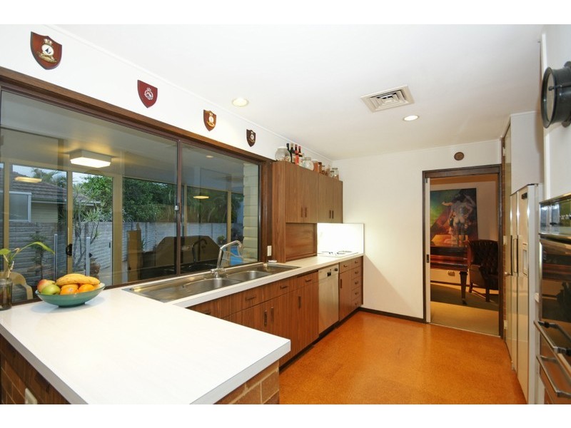 69 Windermere Road, Hamilton QLD 4007