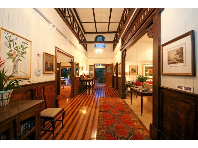 9 Mackay Street, Windsor QLD 4030