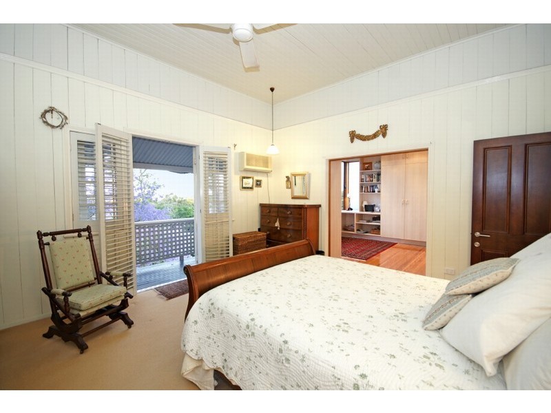 9 Mackay Street, Windsor QLD 4030