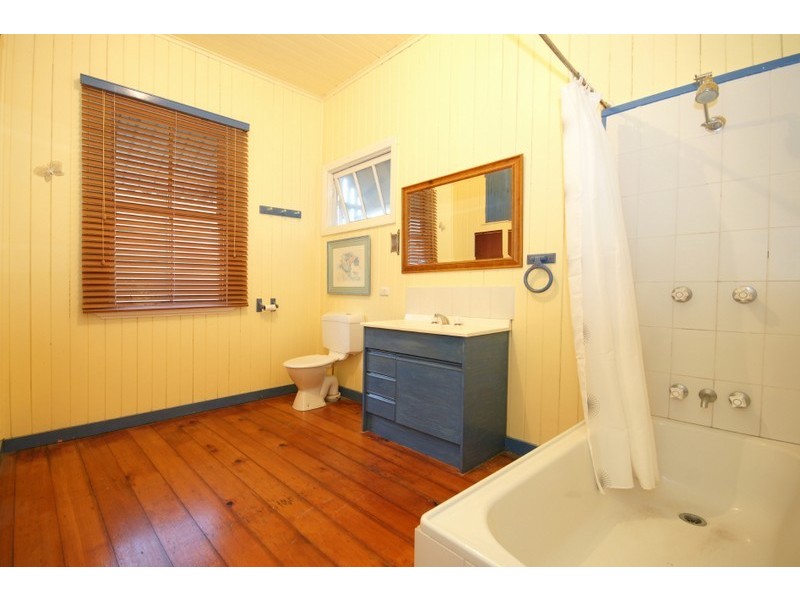 70 Hawdon Street, Wilston QLD 4051