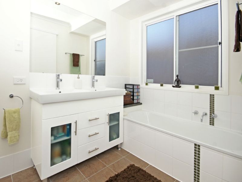 28 Coolgarra Avenue, Bongaree QLD 4507