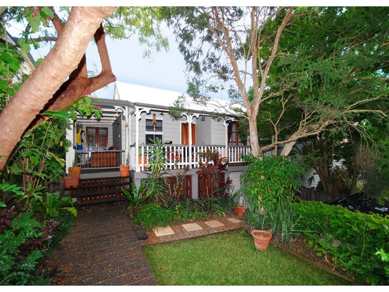 22 Bathurst Street, Red Hill QLD 4059