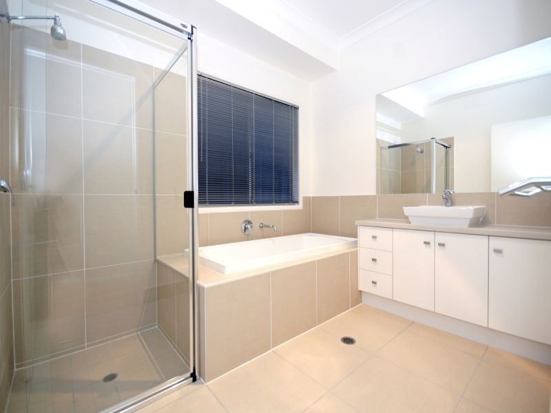 37 Bega Street, Grange QLD 4051