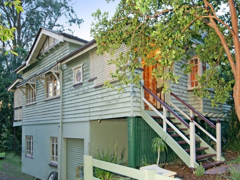 8 Camona Street, Kelvin Grove QLD 4059