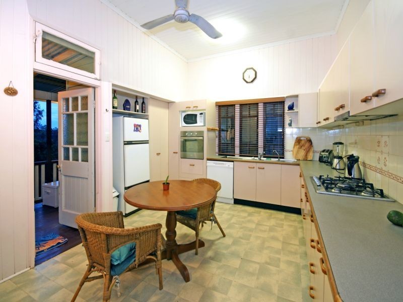 8 Camona Street, Kelvin Grove QLD 4059