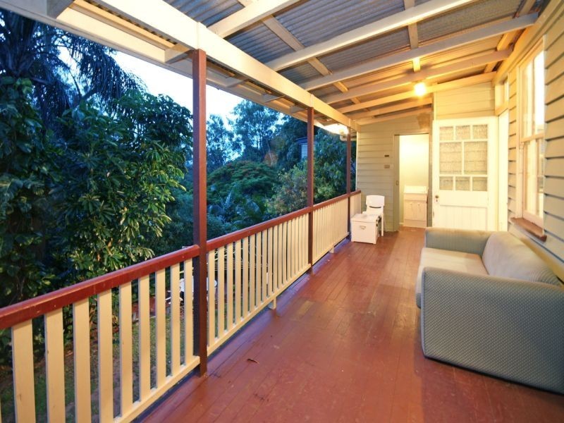 8 Camona Street, Kelvin Grove QLD 4059