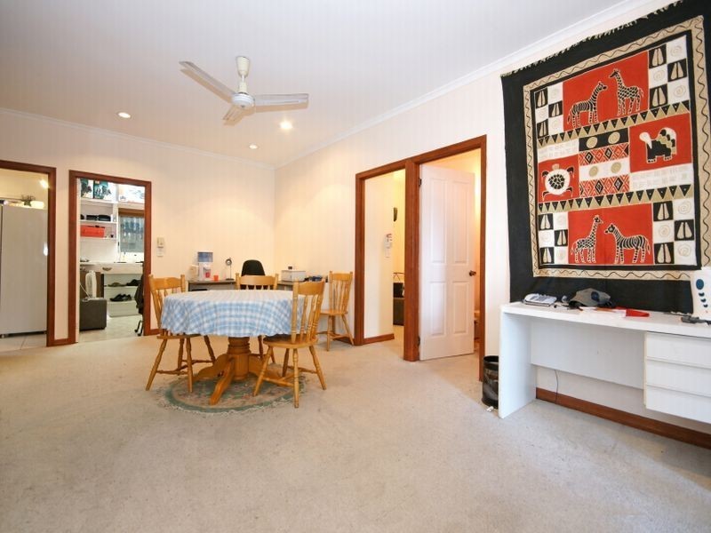 8 Camona Street, Kelvin Grove QLD 4059