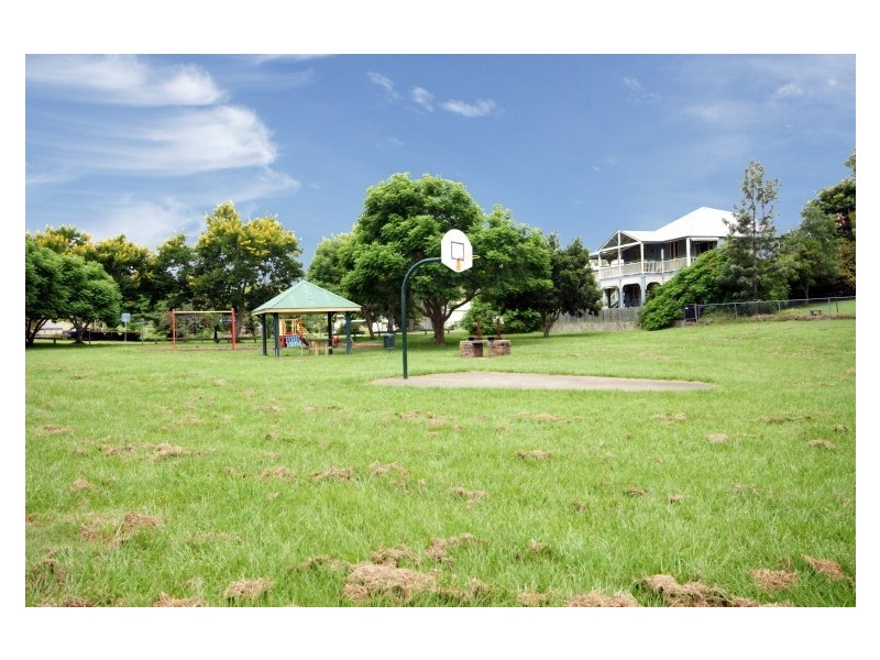 21 Noble Street, Camp Hill QLD 4152