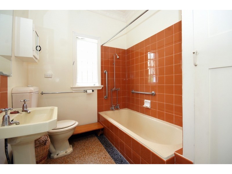 21 Noble Street, Camp Hill QLD 4152