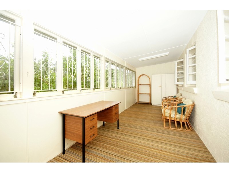 21 Noble Street, Camp Hill QLD 4152