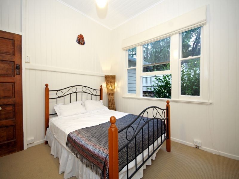 7 Northam Avenue, Bardon QLD 4065