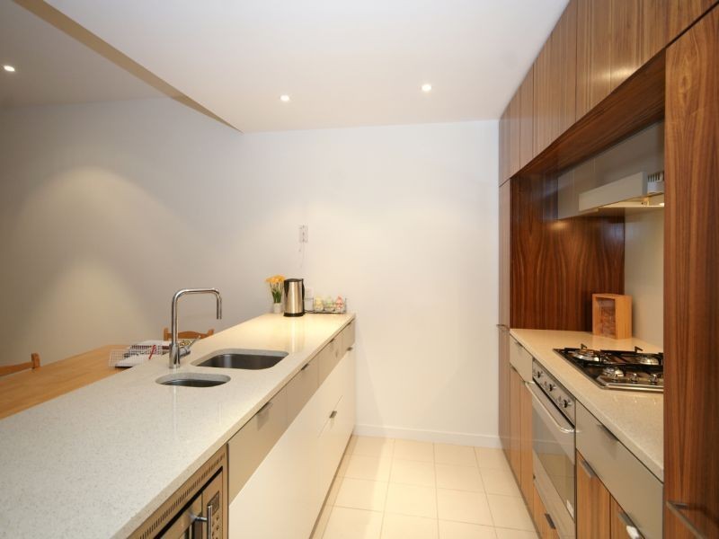 323/10 Pidgeon Close, West End QLD 4101