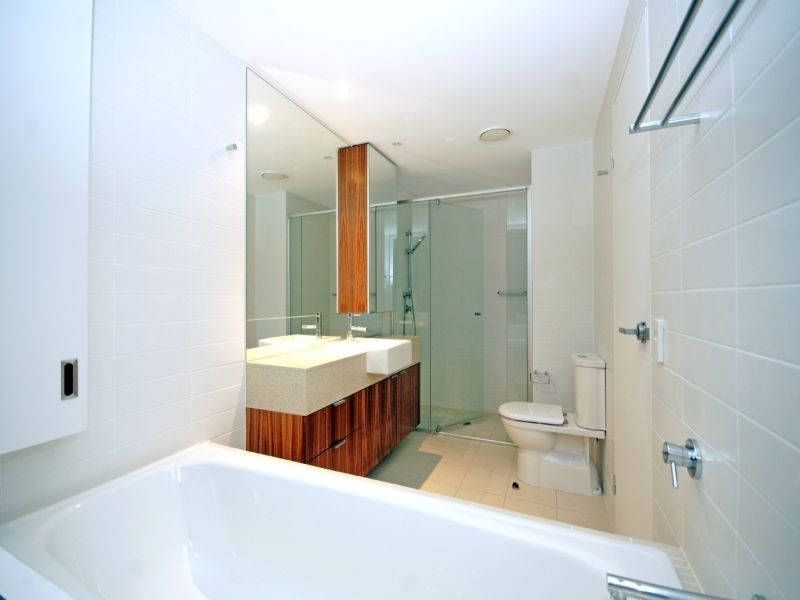 323/10 Pidgeon Close, West End QLD 4101