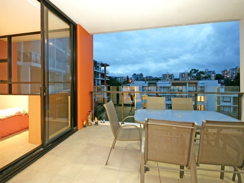 323/10 Pidgeon Close, West End QLD 4101