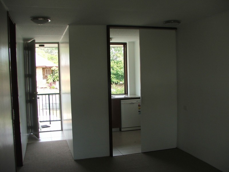 3/2 Ballymore Street, Kelvin Grove QLD 4059