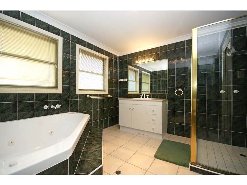 2 Minnelli Place, Mcdowall QLD 4053