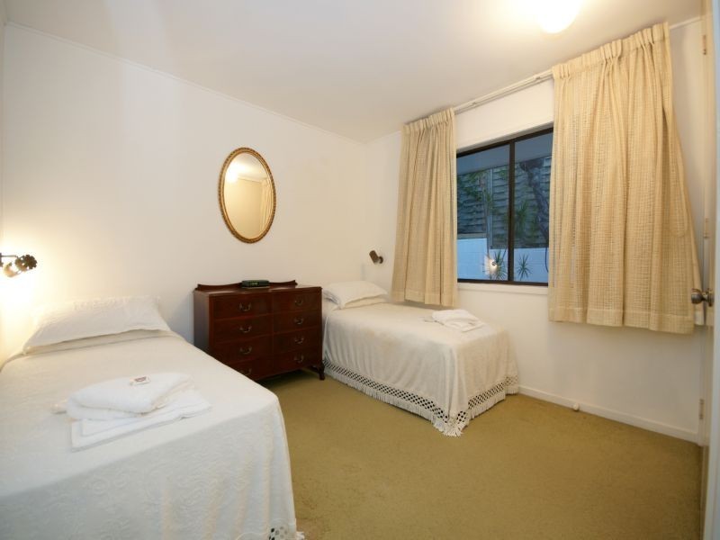 69 Windermere Road, Hamilton QLD 4007