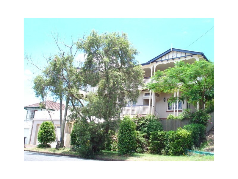 9 Colston Road, Grange QLD 4051