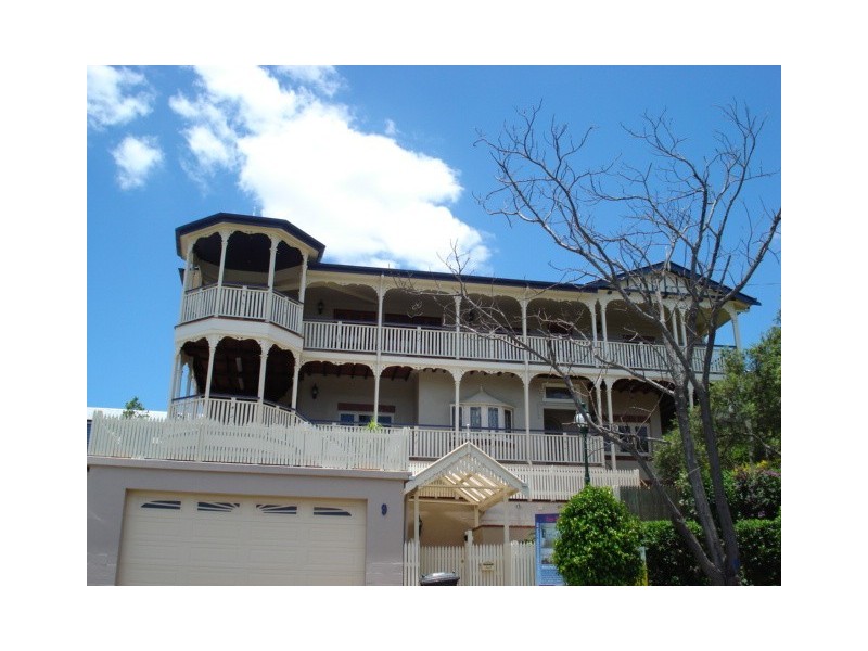 9 Colston Road, Grange QLD 4051