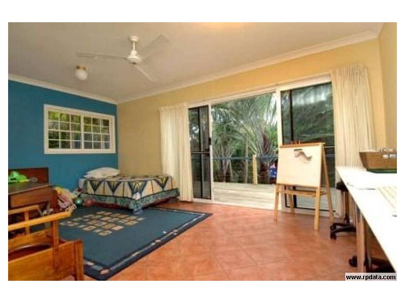 45 Southerden Avenue, Grange QLD 4051