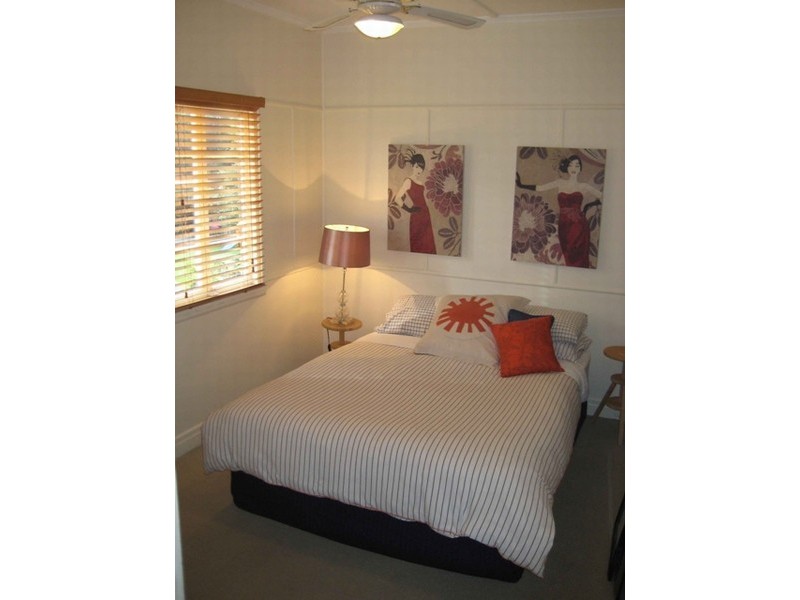 142 Waterworks Road, Ashgrove QLD 4060