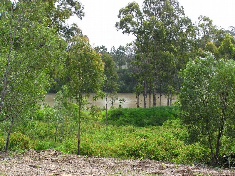 Westlake QLD 4074