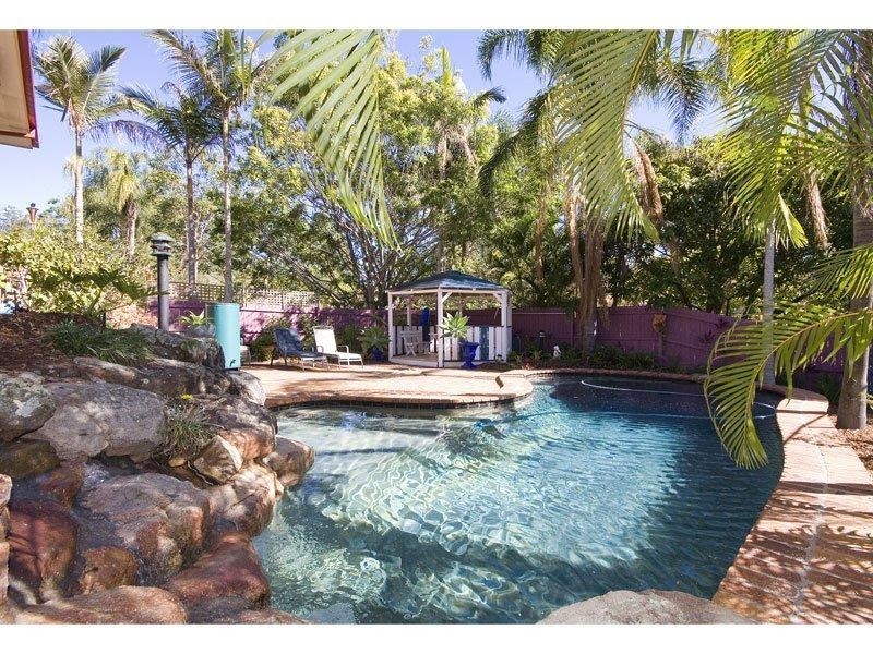 Mount Ommaney QLD 4074