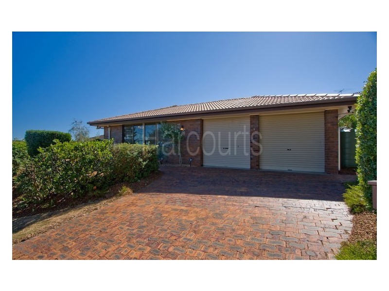8 Greenhill Court, Sinnamon Park QLD 4073