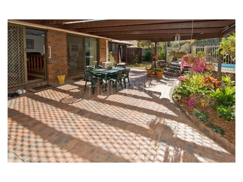 8 Greenhill Court, Sinnamon Park QLD 4073