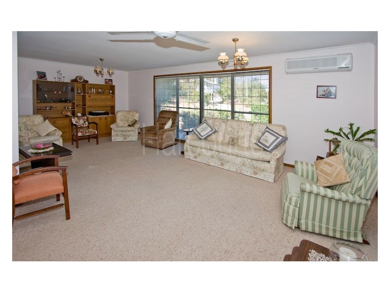 8 Greenhill Court, Sinnamon Park QLD 4073